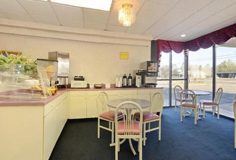 The Sanford Inn Extérieur photo